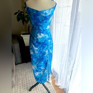 💎 Milly 💎Blue and White Asymmetrical Sheath Dress